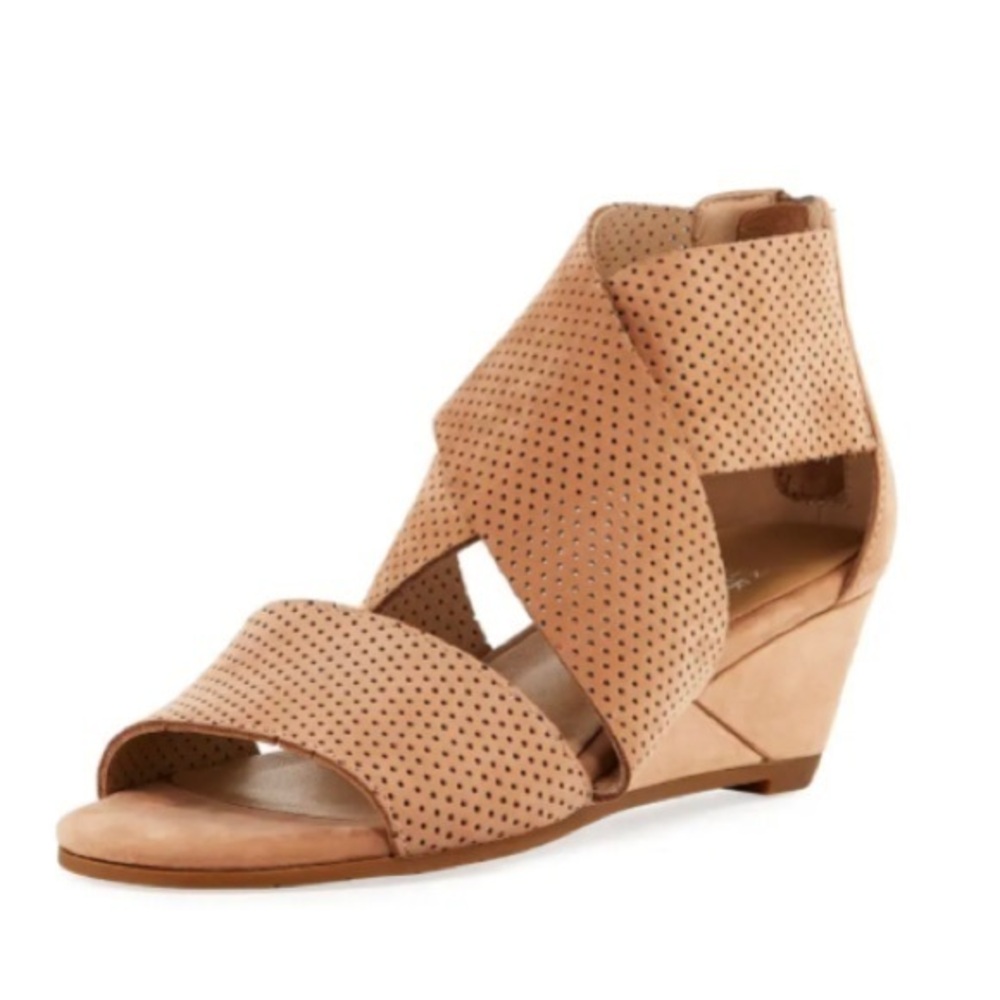 Eileen Fisher Kes 2 Perforated Wedge Sandal Tan Nude 7.5